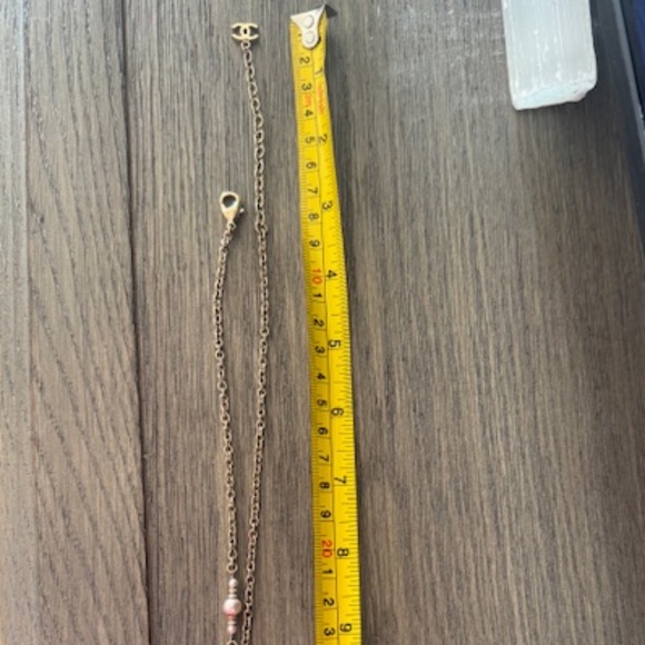 Authentic Chanel Faux Pearl Embellished CC Logo Necklace Gold Chain With Box - Picture 9 of 9